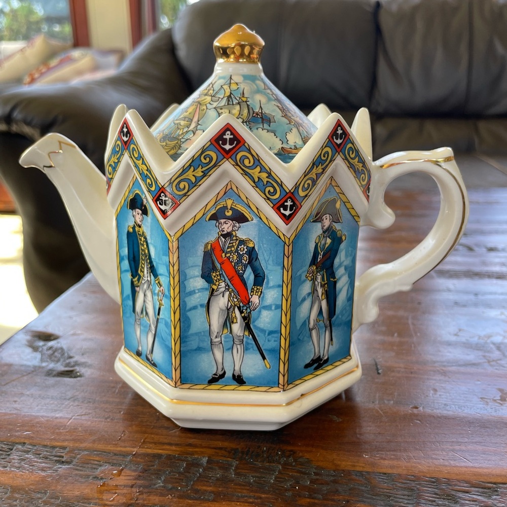 Sadler WINDSOR Historic Battle of TRAFALGAR 1805 Commemorative Porcelain TEAPOT